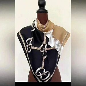 Display Gucci Unisex Scarf GG Logo Straps Chains Black Beige Silk Wrap
